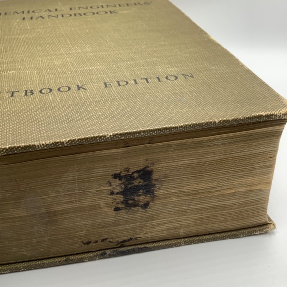 1950 Chemical Engineers' Handbook.  3rd Textbook Edition.  1,942 Pages. - Picture 12 of 12